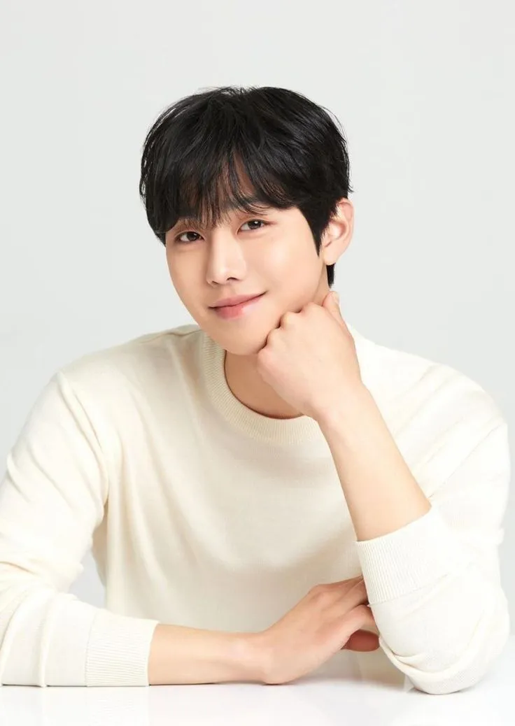 안효섭