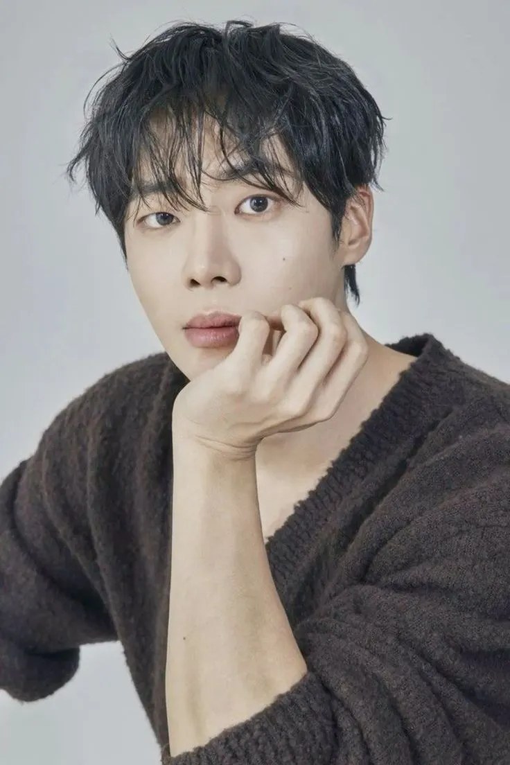 추영우